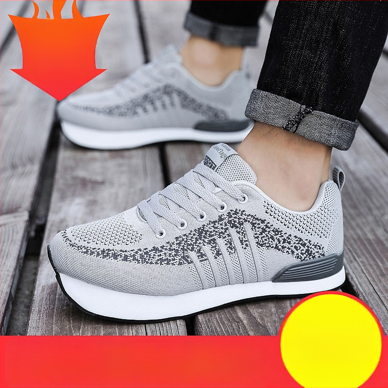 Visszafelé járáshoz tervezett sportcipő — hálós felsőrész, gumi talp, alacsony sarok 1–3 cm, magas felső rész 3–7 cm, fűző elöl