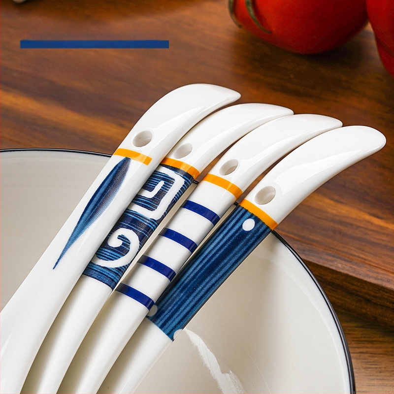 Keramická lyžička na polievku s kvetinovým vzorom, retro štýl, tlač loga.