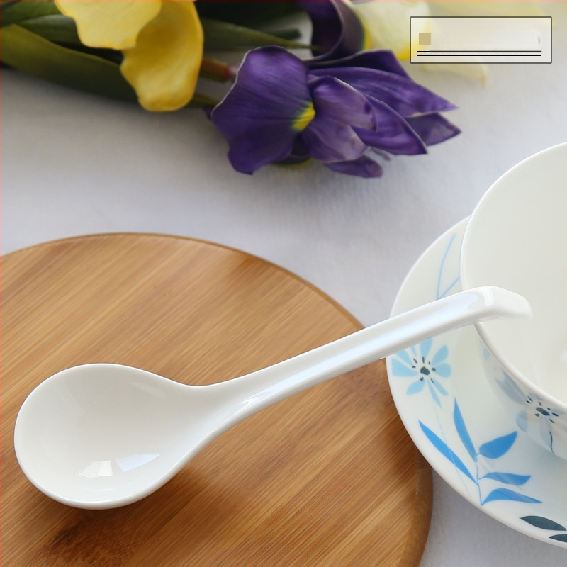 Lyžička na polievku z kostného porcelánu, Sibaide, jednofarebný vzor, povrchová úprava vodným striekaním
