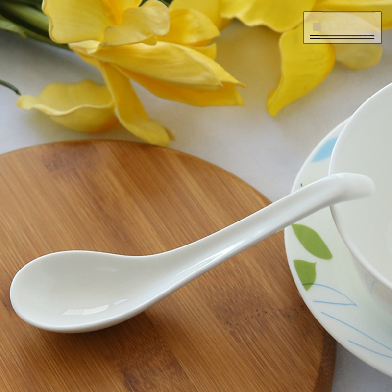 Lyžička na polievku z kostného porcelánu, Sibaide, jednofarebný vzor, povrchová úprava vodným striekaním