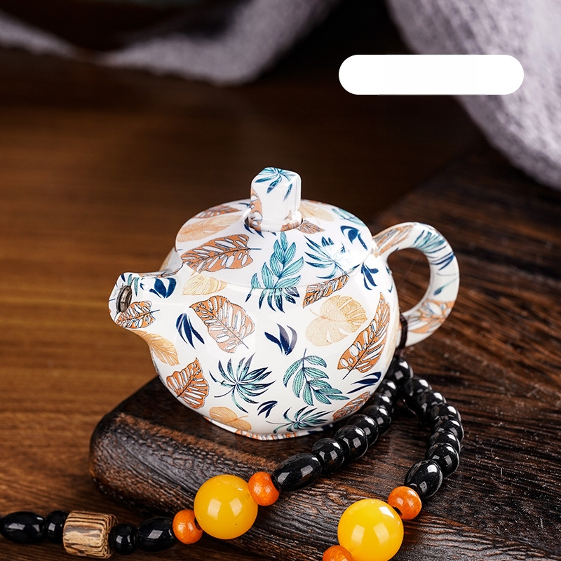 Metāla aizdedzinātājs ar rotējošu mehānismu, butāna degviela, vēju izturīgs, dekoratīvs un kolekcionējams, drukāts logotips