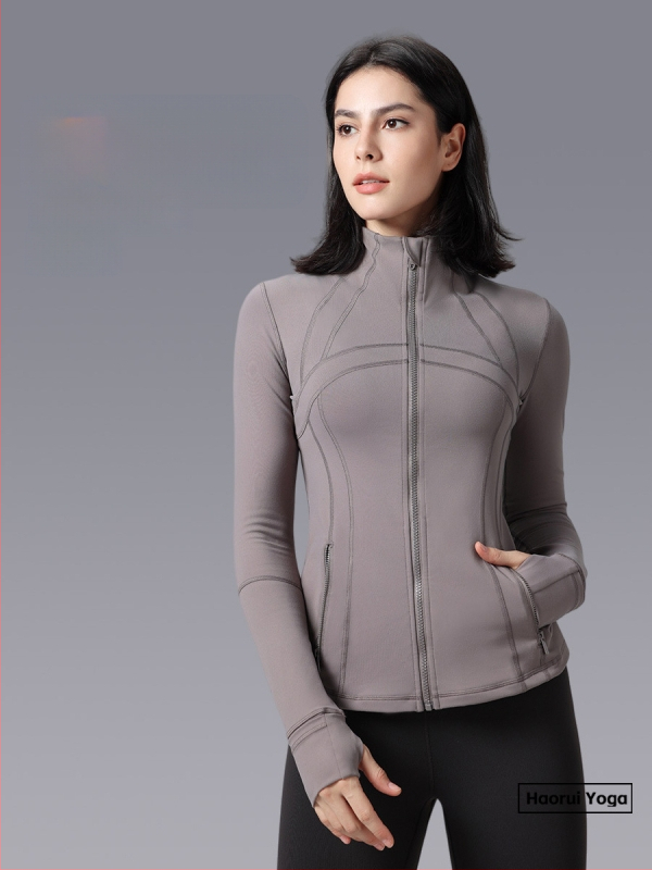 Jogos švarkas žiemai — Slim-Fit, stovinti apykaklė, ilgos rankovės, kvėpuojantis nailono mišinys (87% nailonas) su 13% spandekso pamušalu