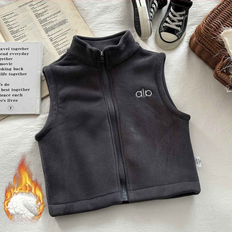 Laste vest - pakse talveversioon, tõmblukk, väliskangas: polüester 95% / spandeks 5%, vooder polüester, täidis polüester