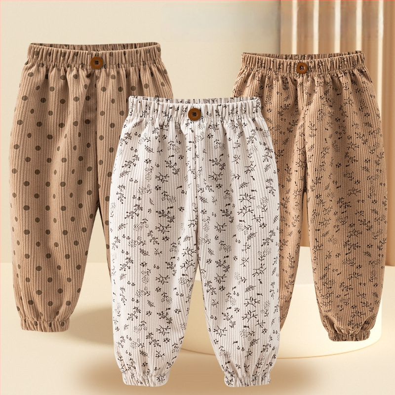 Kūdikių išorinės kelnės – Unisex, 3-8 metų amžiaus, poliesterio audinys, sudėtis 91-95%, raštas: Lūžę gėlės