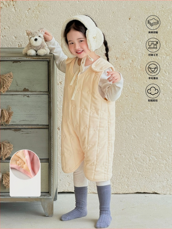 Laste soe ööriide kombinesoon - 90% polüester, Wool Silk kangas, pehme töötlemine, sobib 3–8-aastastele