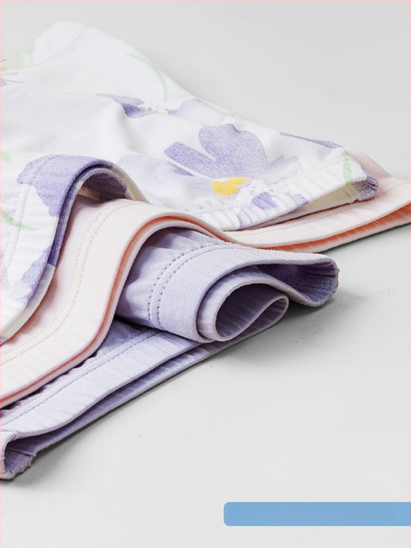 Mergaitėms skirta antibakterinė apatinė apranga su Ucosilk, regeneruotos celuliozės pluoštas 92,9%, Klasė A, 3–8 metų amžius