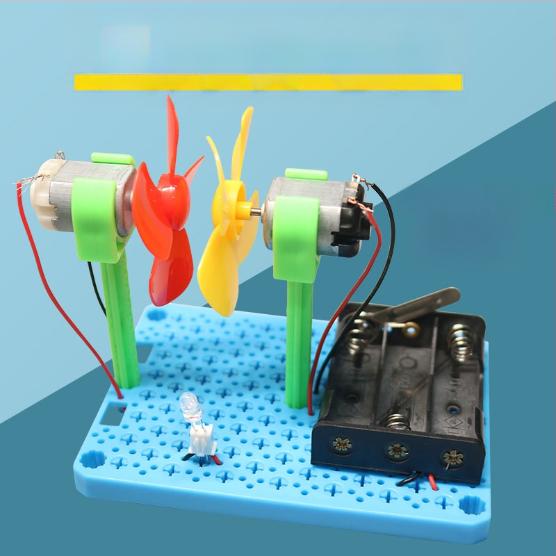 Vėjo turbina su šviesos įkrovimu – mokslo komplektas jaunimui, plastikinė konstrukcija, amžiaus riba 15–35, įtrauktas instrukcinis vaizdo įrašas, skatinamas protinis vystymasis