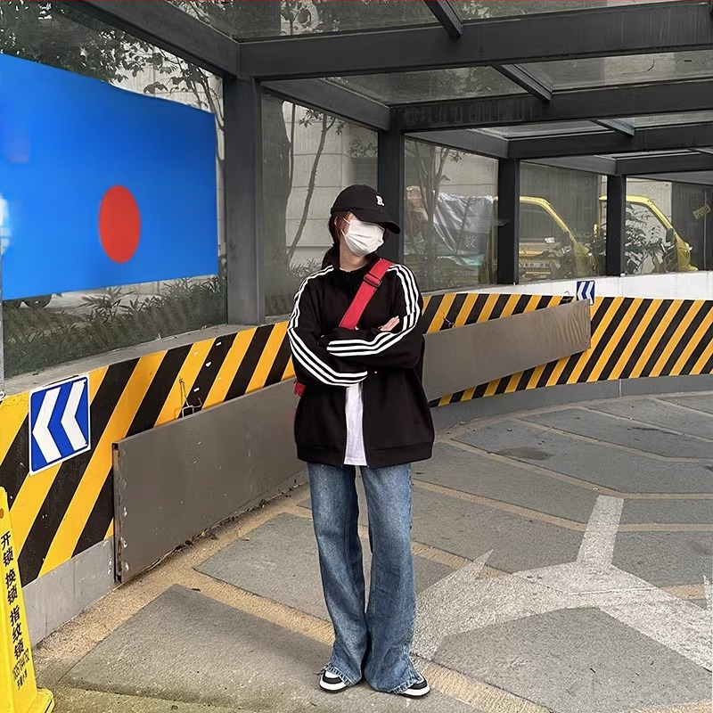 Moteriškas džemperis su užtrauktuku, stovintis kaklas, ilgomis rankovėmis, laisvas kirpimas, medvilnės-poliesterio mišinys