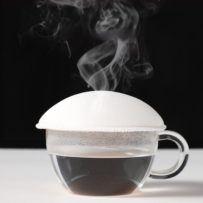 Dámske bavlnené tielko s vstavanými vypchávkami na prsiach, U-tvarovaný chrbát, 3/4 košíček, pevné dvojité ramienka