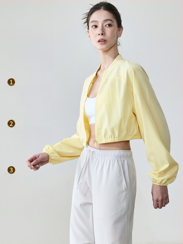 Trumpa sportinė megztinė su užtrauktuku, laisvo kirpimo, ilgomis rankovėmis, kvėpuojanti medžiaga, poliesteris 91% / elastanas 9%