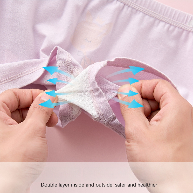 Mergaičių medvilninės apatinės kelnaitės, 95% medvilnė, 3–8 metų amžiaus, vasaros 2025 kolekcija.