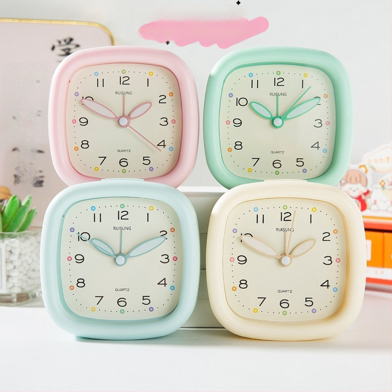 Budík Qingyi pre študentov s LCD displejom a analógno-digitálnym zobrazením, napájaný batériou, plynulý chod sekundového pohybu, 32 mm hrúbka, plastové puzdro