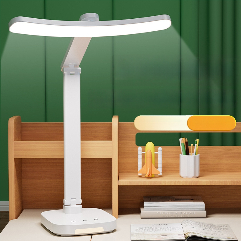 Kontori öölaudalamp puutetundliku lülitiga, sisseehitatud liitiumakumulator, plastist varjund, ≤36V, kaasaegne minimalistlik stiil (CRI 70–79, põhivalgustus, OEM logo)