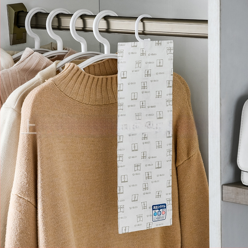 Riputatav niiskusekott sise garderoobile — desikant, taaskasutatav, hallitusvastane