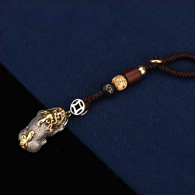 Automobiļu atslēgu piekariņš, rokdarbu aukla, auklas materiāls, retro unisex stils, pavasaris 2024