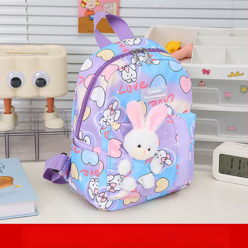 Põhikooli õpilastele mõeldud seljakott armsa anime mustriga; materjal nailon; hingav, veekindel, ultra kerge; vooder polüester; kaarjas õla rihm.