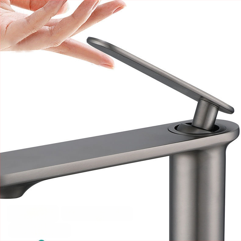 Vannitoa valamukraan, roostevabast terasest, mudel 59965, töökord 0–90°C, DN15 ühendused