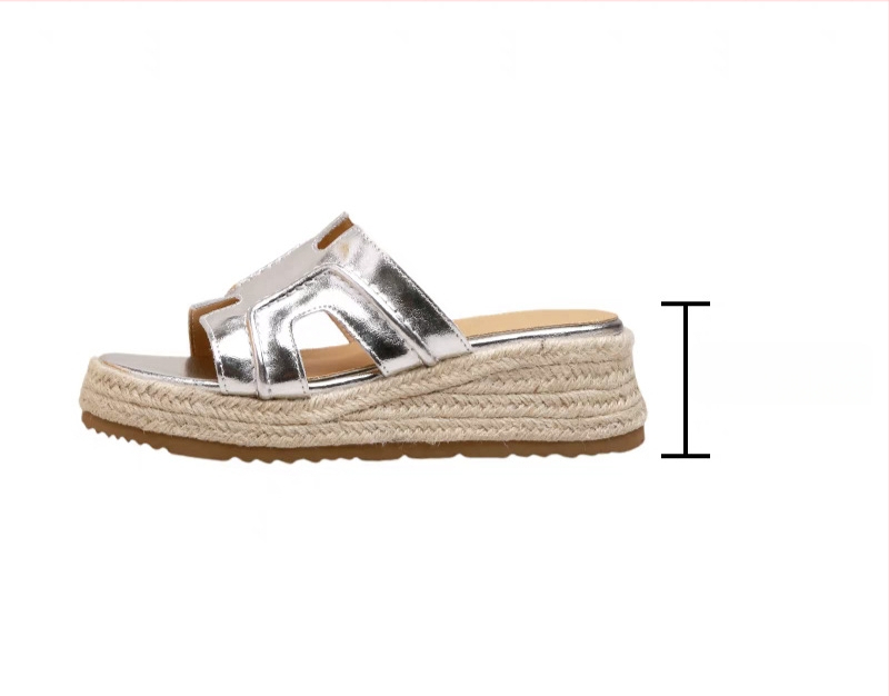 Sieviešu ādas sandales ar vienu siksnu, kvadrāta purngala forma, gumijas zole, korejiešu stils, vasara 2025