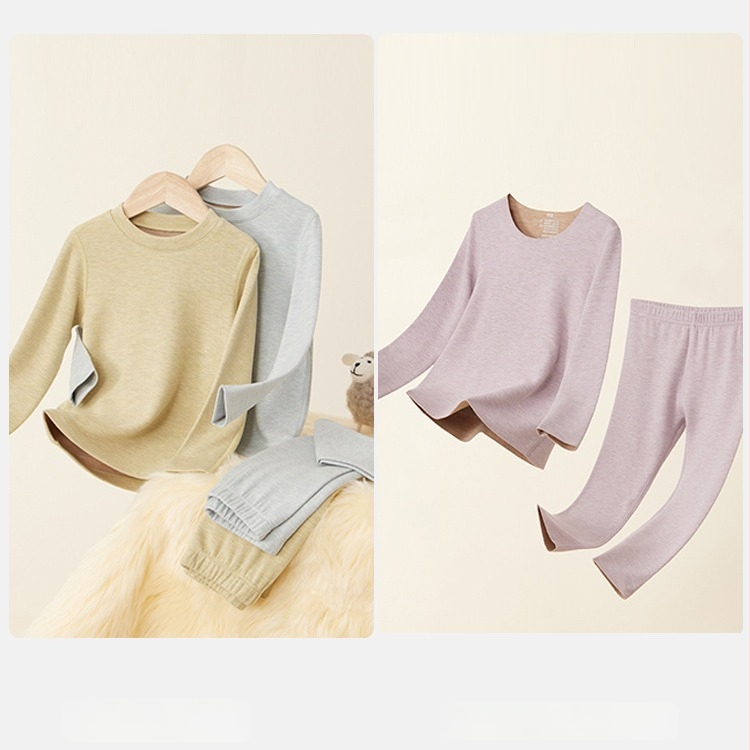 Vaikų fliso termo komplektas, unisex, Derong akrilas, labai storas 301–350 g/m², viršų su apvaliu kaklu ir ilgomis rankovėmis bei kelnės.