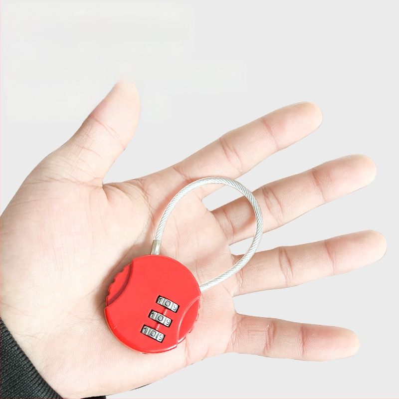 Namų naudojimui kabinama spyna — Biscuit Lock, gamintojas Master Craftsman; medžiaga: lydinio plienas; skirta bagažui; stilius: modernus minimalistinis.