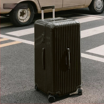 Star-stiili reisikohver suure mahutavusega, ABS+PC materjal, 2,7 kg, TSA kombineeritud lukk, tõmblukuga avamine, universaalsed rattad