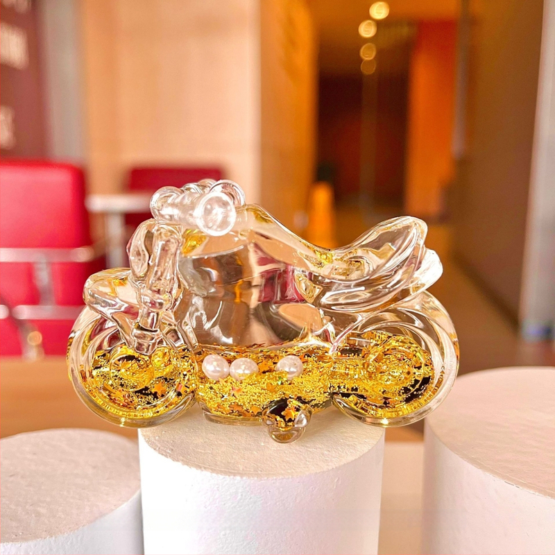 Raktų pakabukas su motociklu ir smėlio buteliuku, akrilas, animacijos stilius, atskirai įpakuota, dovana gimtadienio proga