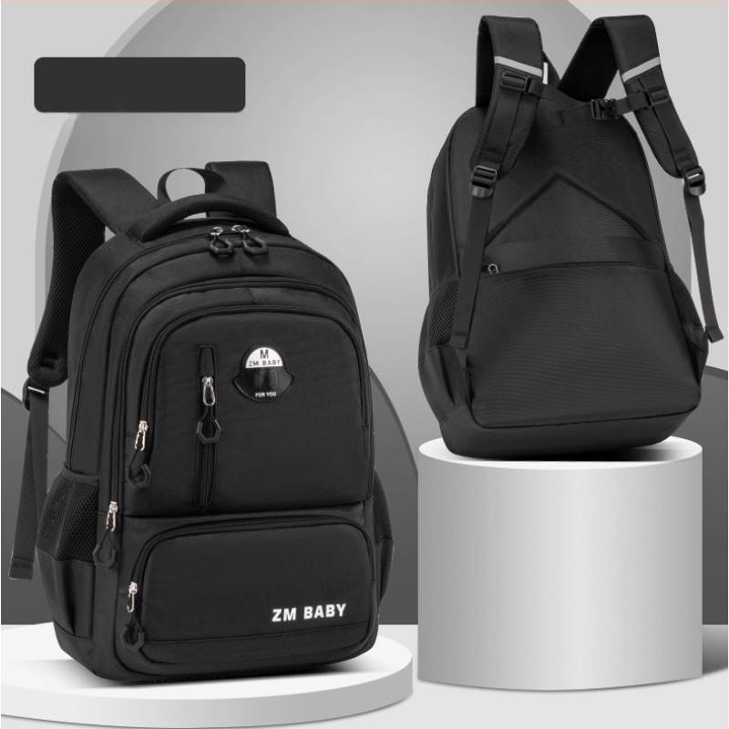 Skolas soma 1.–3. klases skolēniem – poliesters; elpojoša, ūdensnecaurlaidīga, ultra viegla, izturīga ar muguras aizsardzību; bērniem draudzīgs dizains; gaisa spilvenu siksnas