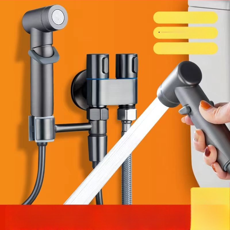 Sprchová pištoľ na WC s funkciou jedného vstupu a dvoch výstupov, vysoký tlak, mosadzné telo, montáž s gombom, model 1123