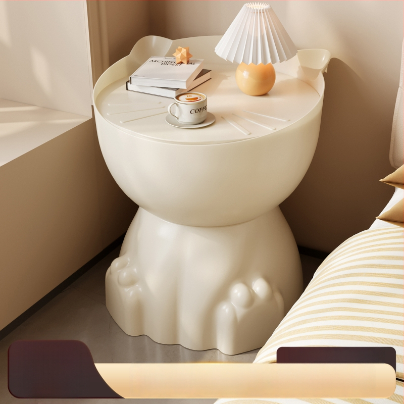 Katės letenos formos naktinis staliukas, plastmasinis viršus, apvalūs kampai, saugyklos skyriai, visiškai surinktas