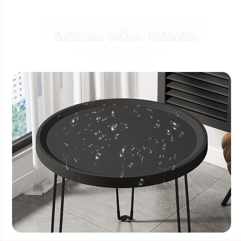 Sulankstomas apvalus plastikinis šoninis staliukas su nerūdijančio plieno rėmu, pritaikomas.