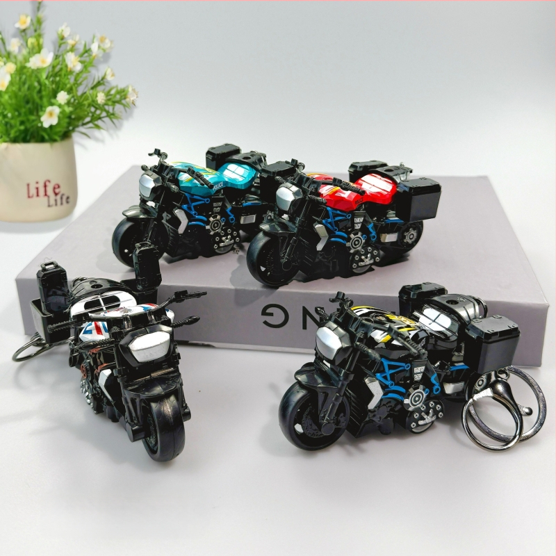 Motociklo raktų pakabukas iš lydinio, animacinio stiliaus, traukimo atgal mechanizmas, prekės kodas Glx-1-025, atskirai įpakuotas