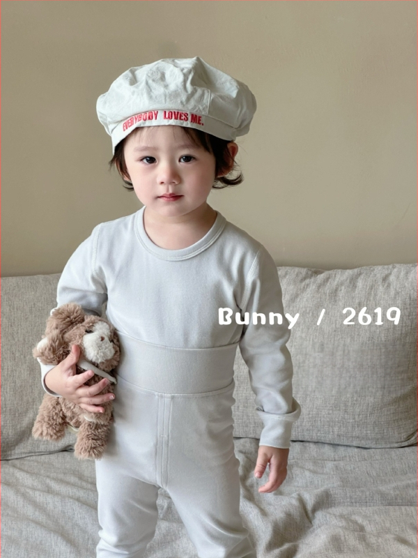 Vaikų šilto medvilnės komplektas rudens–žiema, dvi dalys (viršus ir apačia), elastingas audinys, aukštas liemuo skrandžio apsaugai, miego drabužiai