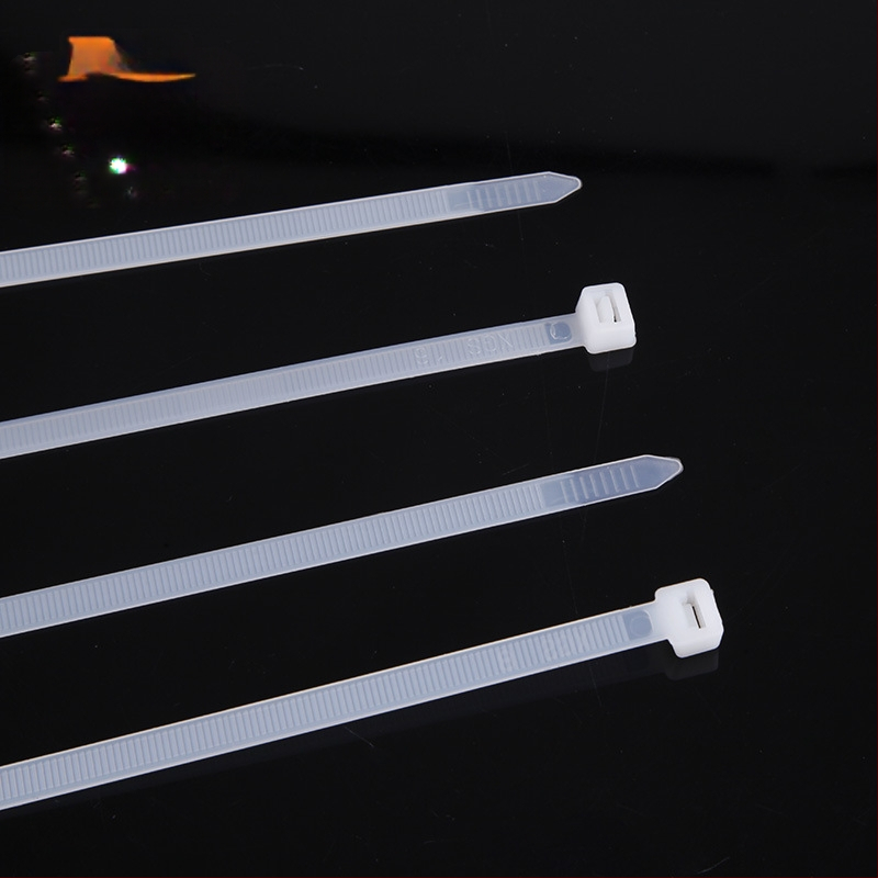 Savarankiškai užrakinančios nailono kabelinės dirželiai, diapazonas 3-80 mm, tempiamumas apie 15 kg, medžiaga: ekologiškas nailonas