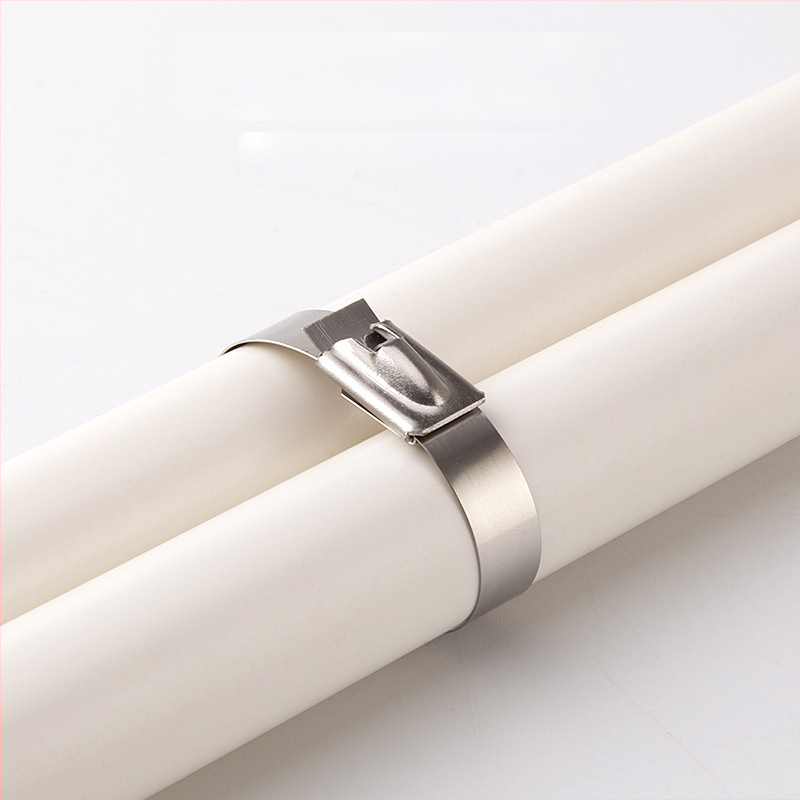 Iseseisval lukustuv kaabelside 304 roostevabast terasest, kaablite fikseerimiseks, paksus 0.25-0.3, tulekaitseklass AAA