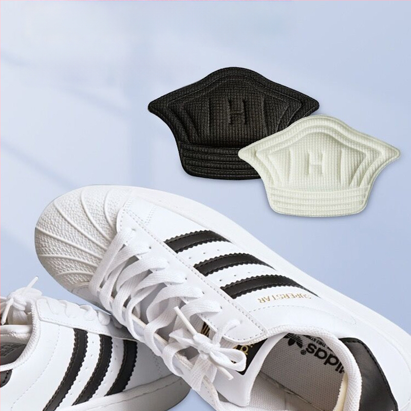 Hebson kulno kilpelė – slydimo prevencijos kulno kilpelė; tinka sportbačiams, odiniems batams, kasdieniams ir darbiniams batams; universalus stilius; visoms sezonoms