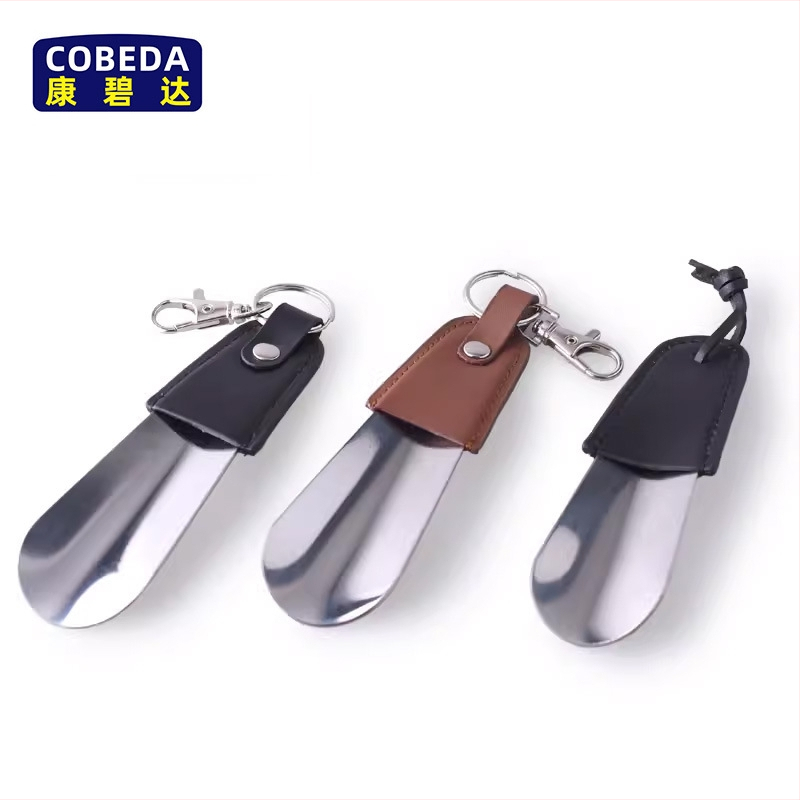 AD202 Nerūdijančio plieno batų raktų pakabukas su odos akcentu | Stilius: figūra, kasdienis; Prekės ženklas: Auspicious Foot; Sezonos: vasara, žiema, pavasaris, ruduo