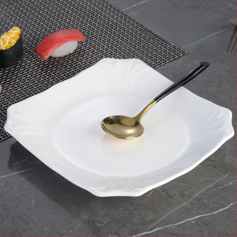 Keturkampė porcelianinė lėkštė, kinų stilius, vientisas paviršius