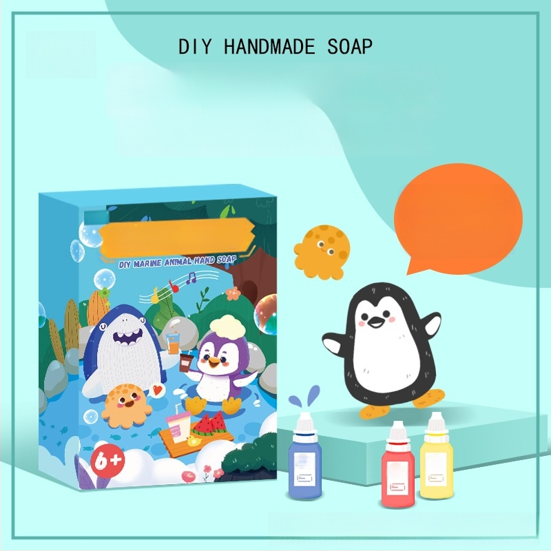 Rankų darbo muilas su vandenynų tema ir animacinių gyvūnų figūrėlėmis vaikams (3–6 m.) | Pakuotė: popierinė dėžutė | Prisitaikoma pagal piešinius