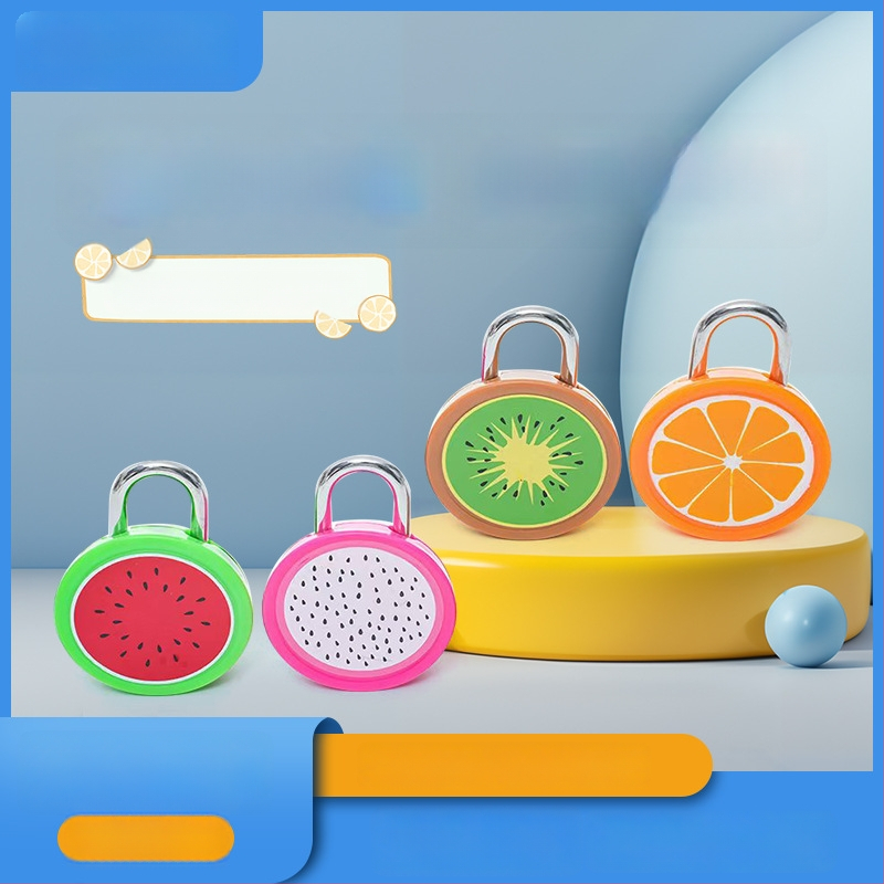 Vaisių formos mechaninis užraktas, medžiaga: geležis+ABS, modelis 002, užrakto strypo tarpas 13 mm, strypo storis 3 mm, tinka spintelėms, dovanų dėžėms ir bagažui