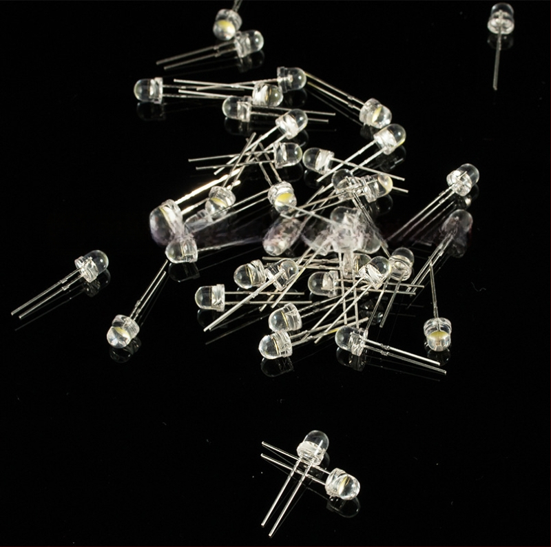 LED karoliukai 5 mm, modelis F5, tiesioginė montavimas, 2,8–3,2 V, 20 mA, 0,2 W, 60° spindulys, šviesos srautas 7–8 lm