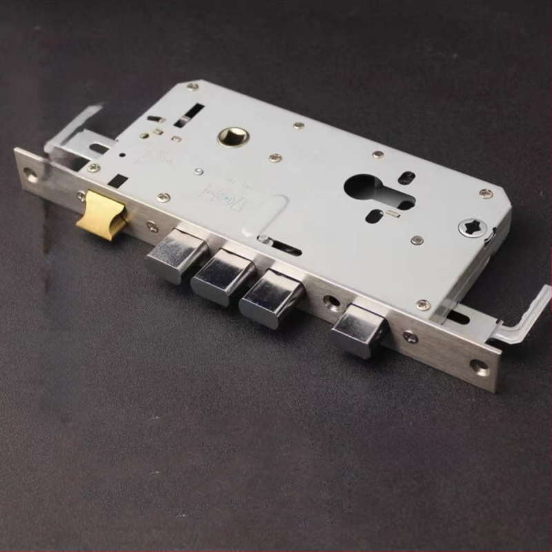 Duru spynos korpusas su piršto atspaudu apsaugai nuo įsilaužimo, nerūdijantis plienas, stačiakampė ir apvali galvutė, nestandartinis modelis, modernus minimalistinis dizainas, svoris 1