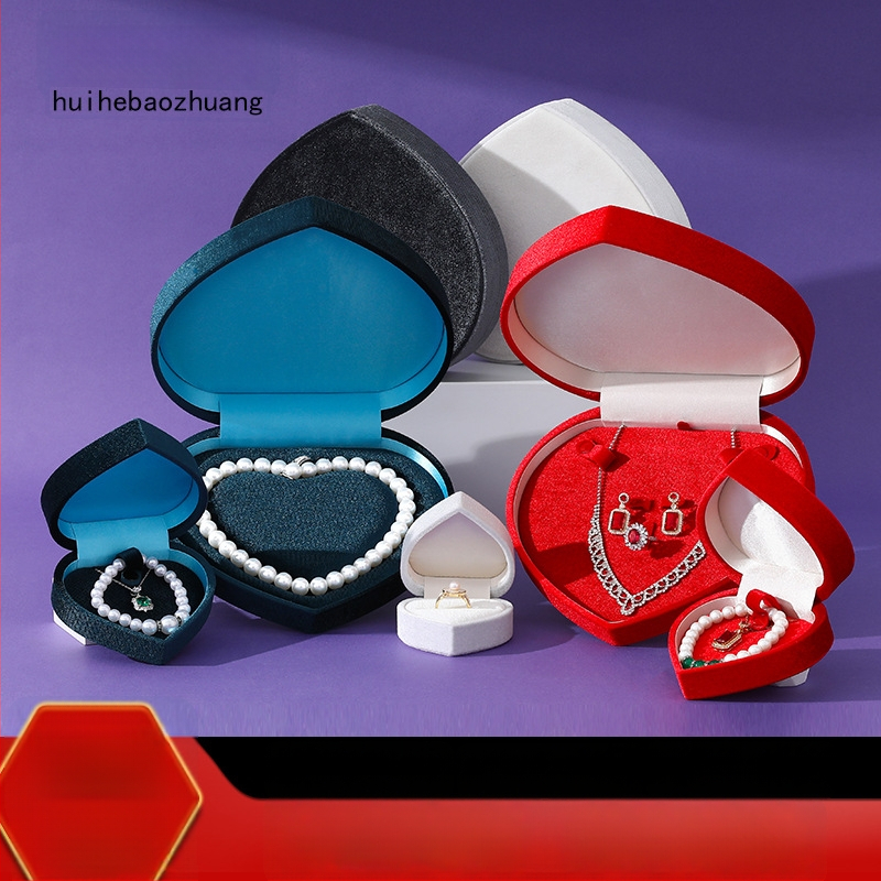 Sirds formas velūra juvelierizstrādājumu kārba pērļu kaklaraizei, iepakošanas kārba; materiāli: kompozītmateriāli; virsma: velūrs un gausta audums