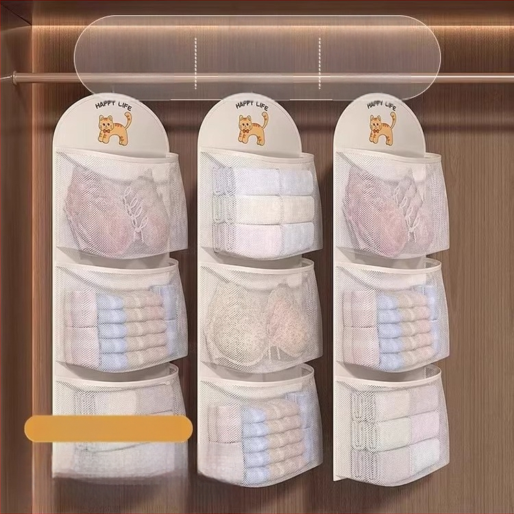 Kabantis drabužių organizatorius studentų bendrabutyje, apatinių ir kojinių saugojimas, šiuolaikinis minimalistinis stilius