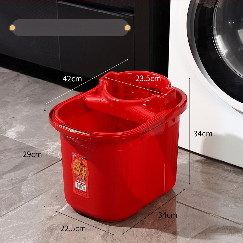 Mopa spaiņš ar spiedēju, vecmodīgs dizains, ciets plastiks, taisnstūra forma, mājas lietošanai