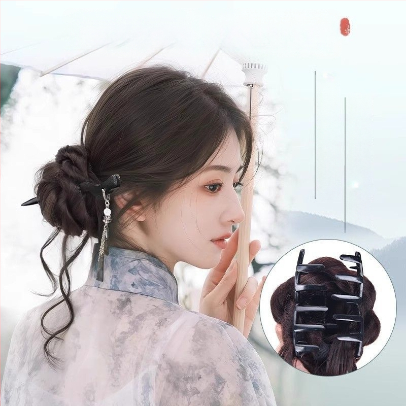 Parūka ar asti – pilnībā roku adīta, augsttemperatūras stieple, nav krāsojama vai perm, pielāgota versija (asti: stingrs)