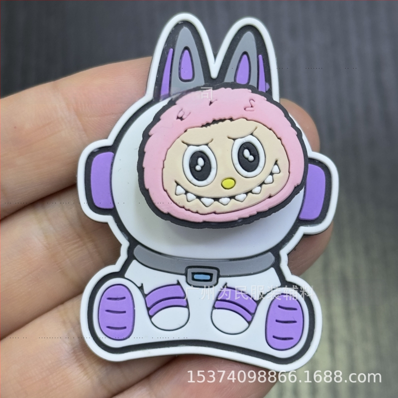 Labubu Vaikų minkštas plastikinis emblema/badge batams, kepurėms, maišeliams ir drabužiams (Medžiaga: Drip plastic; Prekės ženklas: Have fun; Tinkama naudoti: batų, kepurių, maišų, drabužių)