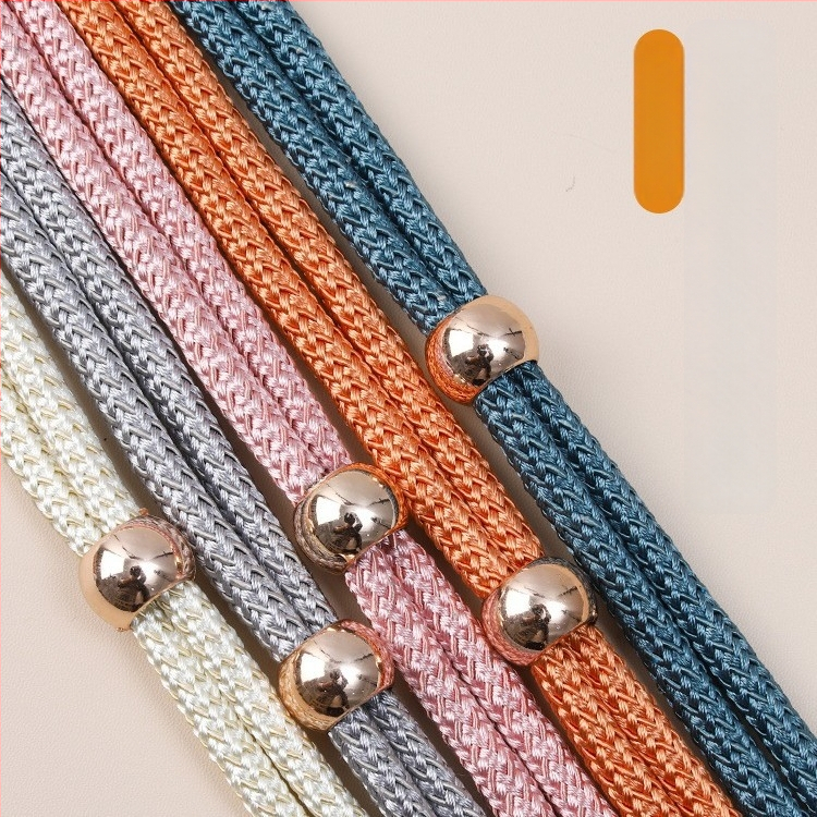 Friendly užuolaidų kilpelės iš poliesterio siūlo – šiuolaikiškas paprastumas