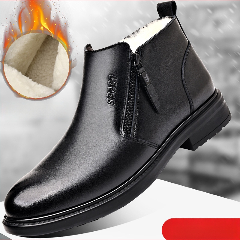 Žieminės vyriškos šlepetės iš pirmosios karvės odos, vilnine įdaila, šoninis užtrauktukas, guminė pada