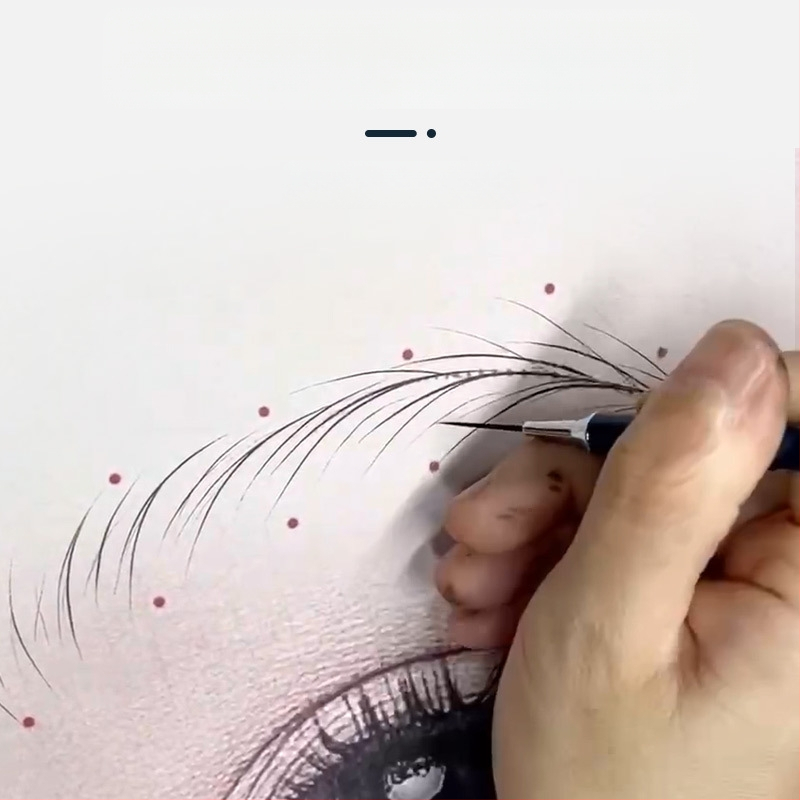 Antakių kontūro pieštukas tatuiravimo praktikai – makiažo meistrų įrankis antakių dizainui