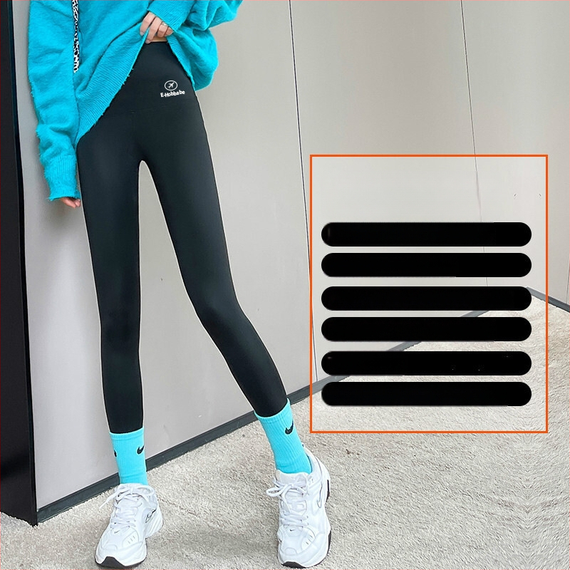 Moteriški jogos legginai – liesus kirpimas, aukšta elastė, plonas, kvėpuojantis poliesterio-elastano mišinys, vienspalvis raštas